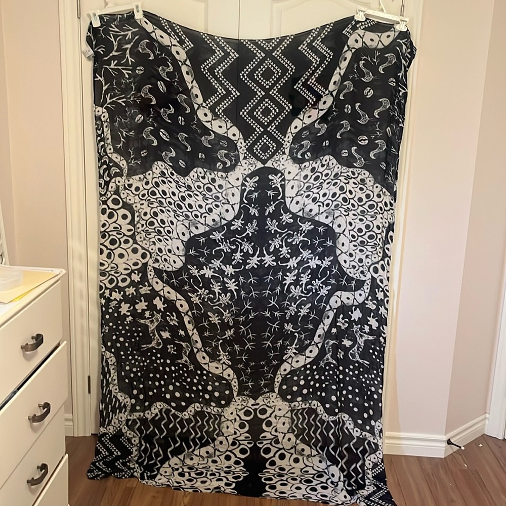 Front Row Society Scarf